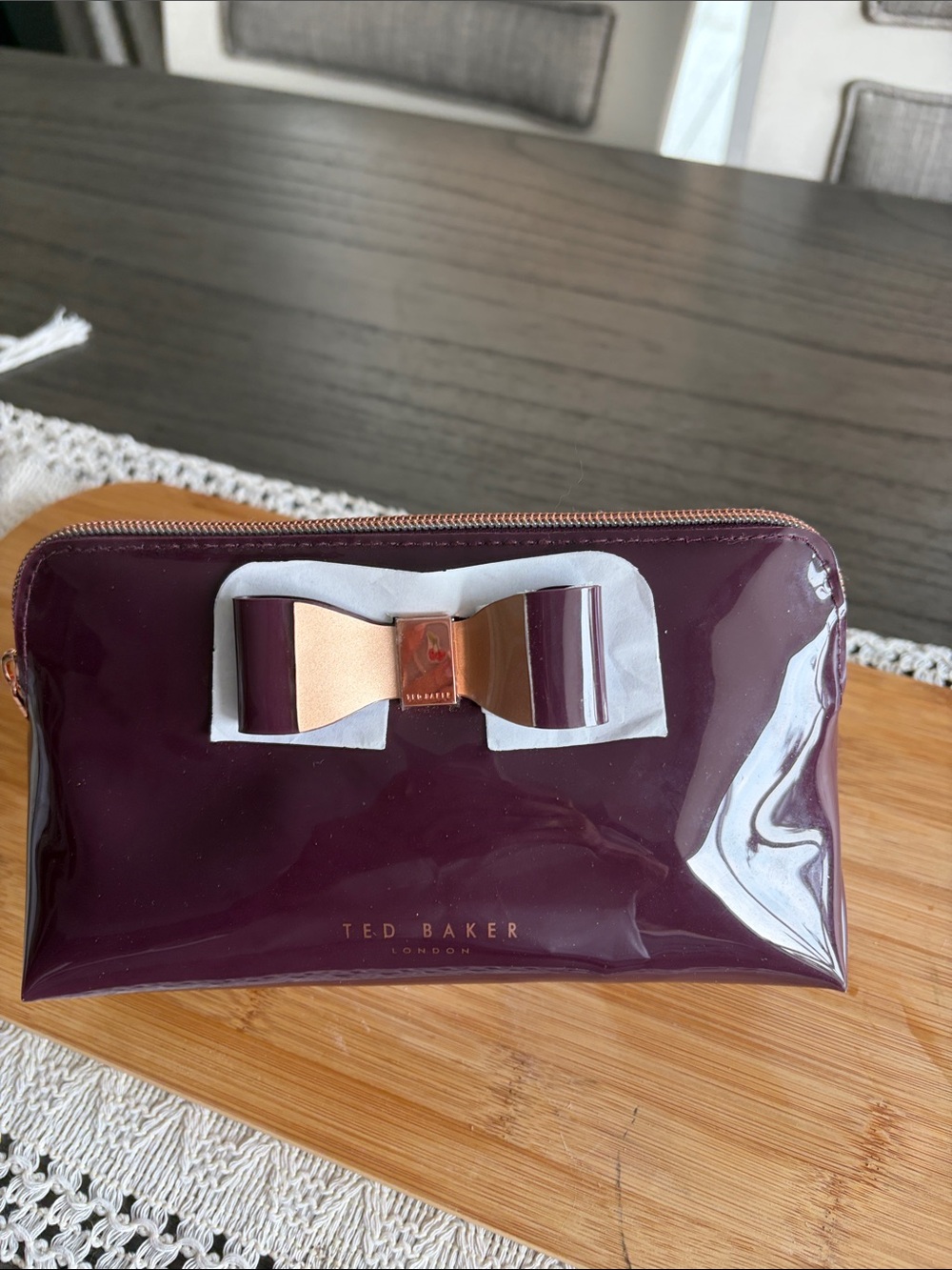 Ted Baker Plum Patent Bow Cosmetic Pouch - Picture 1 of 4